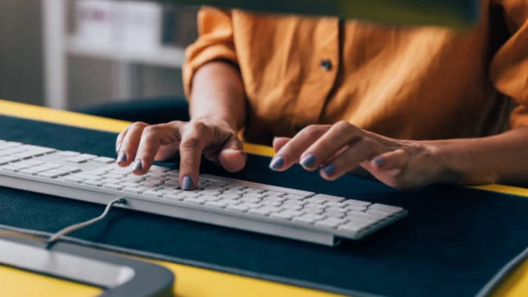 Best AI Script Writing Tools for Video, Film & Podcasts